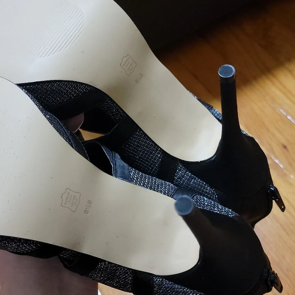 Caparros Black Open Toe Silver Glitter Sandals Heels Booties sz 9.5